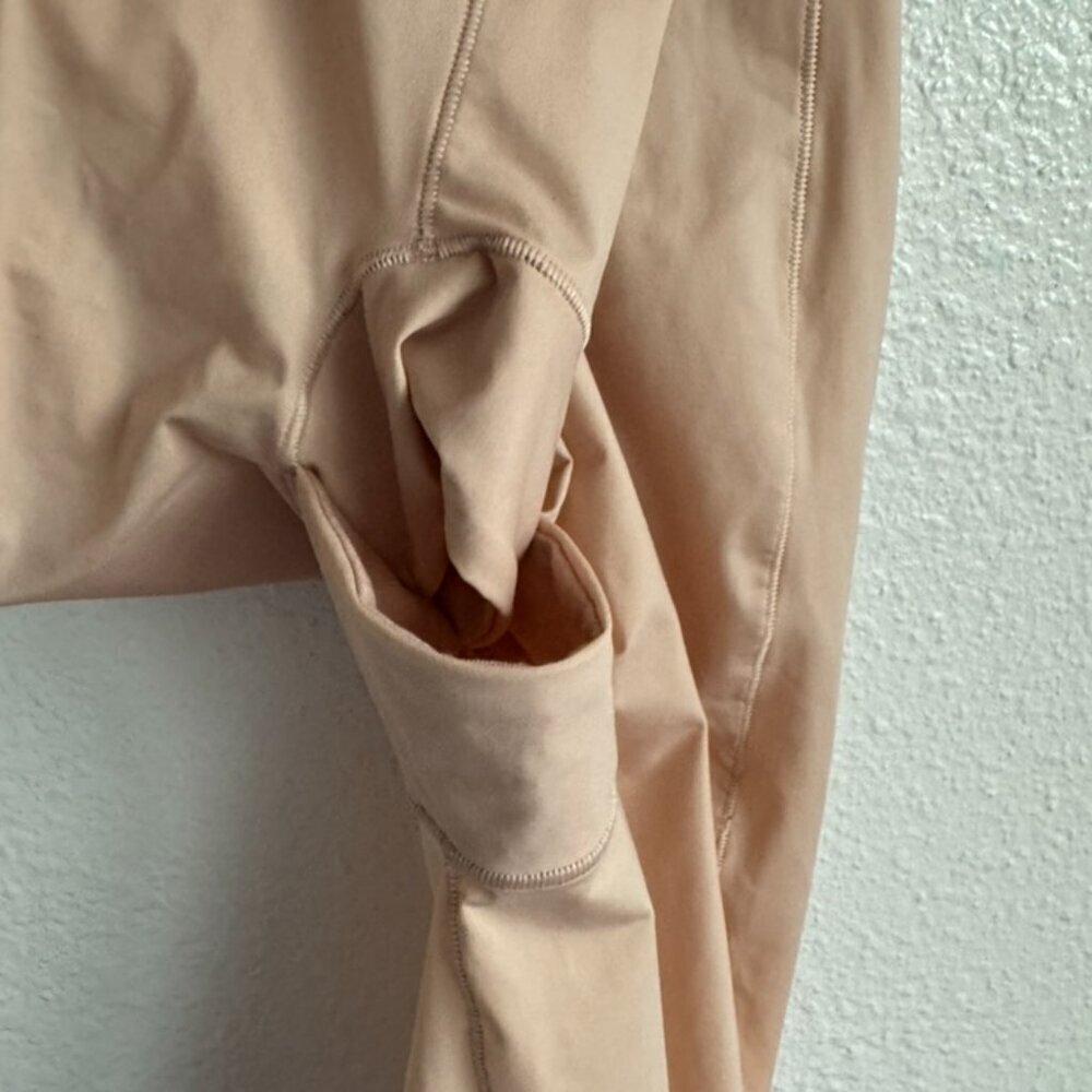 SPANX Thinstincts Full Mid Thigh Body Suit Size M NEW Medium Slimming Holidays - Picture 10 of 14